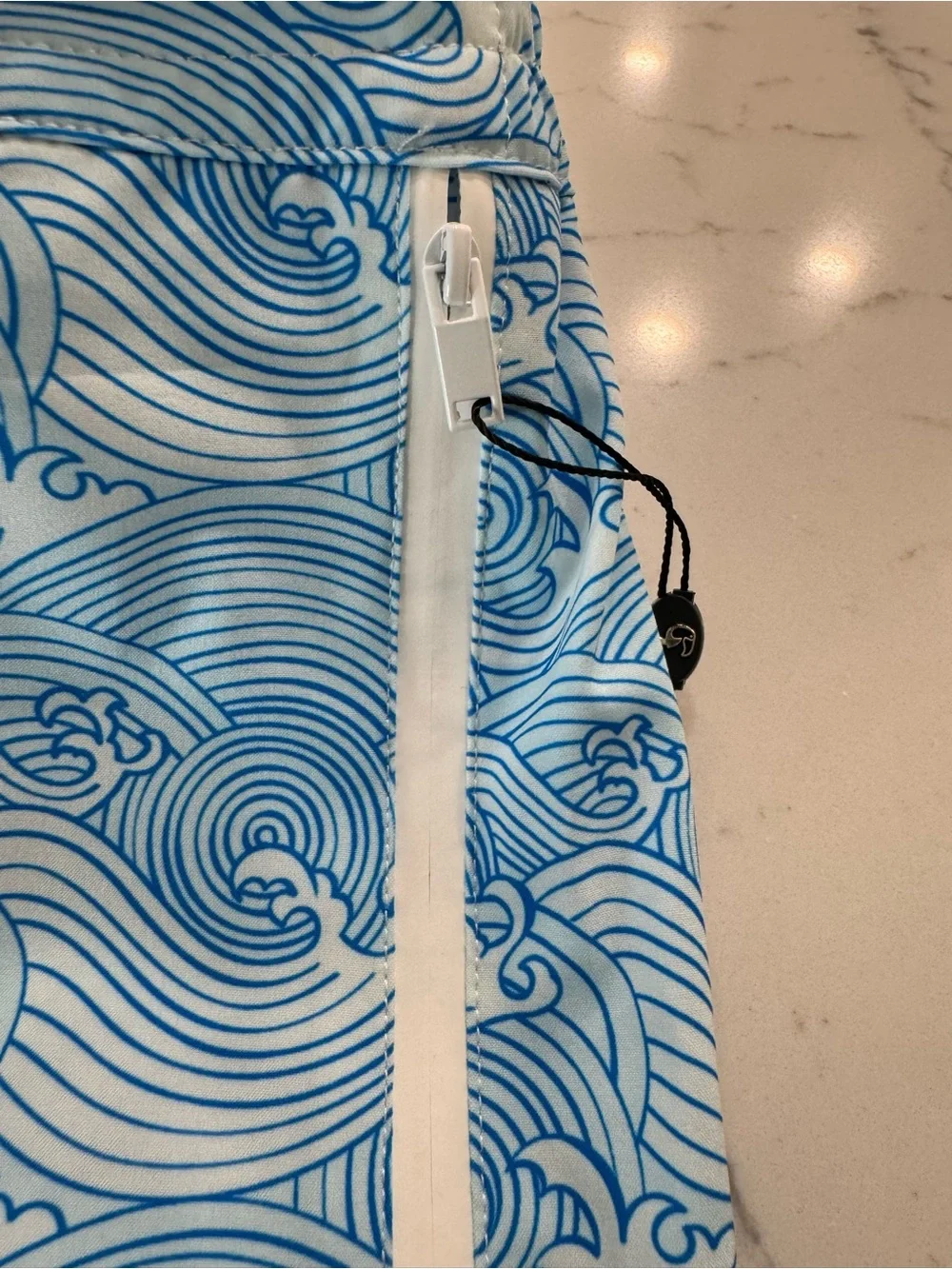 Tucann Blue Wave-Print Swim Trunks M NEW